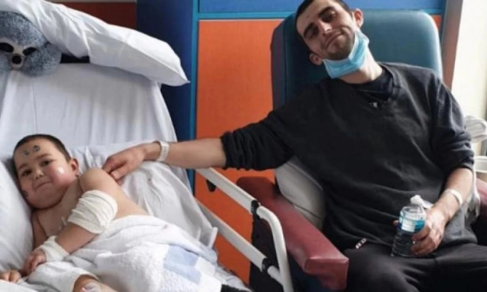 Έδωσε το νεφρό του στο παιδί του για να του σώσει τη ζωή